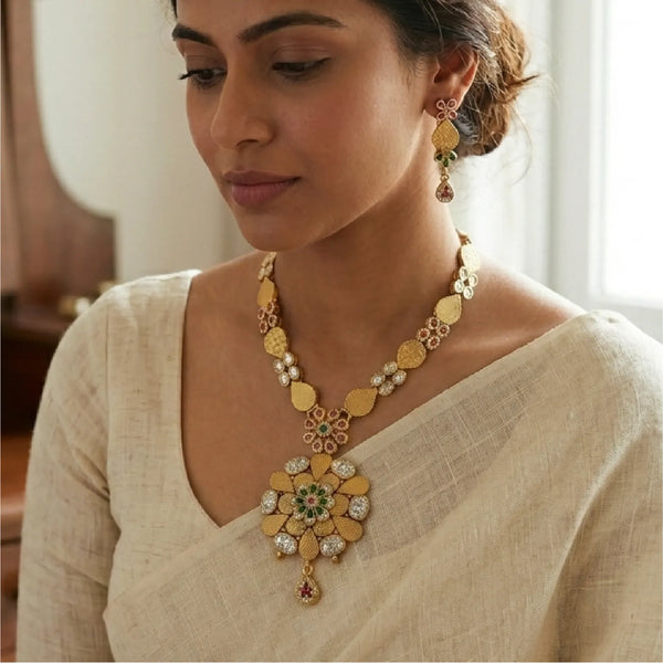 Blossom Necklace Set