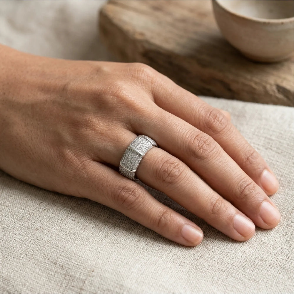 Luxe Grid Band Ring