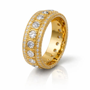 Royal Sparkle Band Ring
