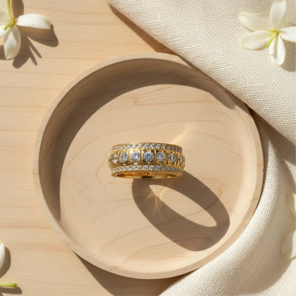 Royal Sparkle Band Ring